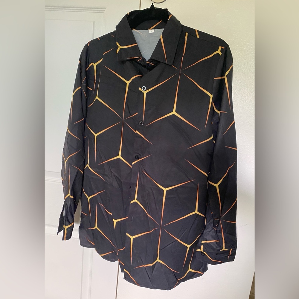 NWOT Geometric Black and Gold Men's Shirt
